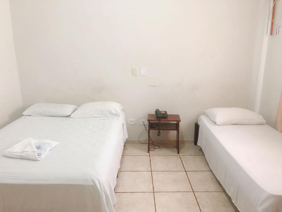 Palace Hotel Jacarezinho エクステリア 写真