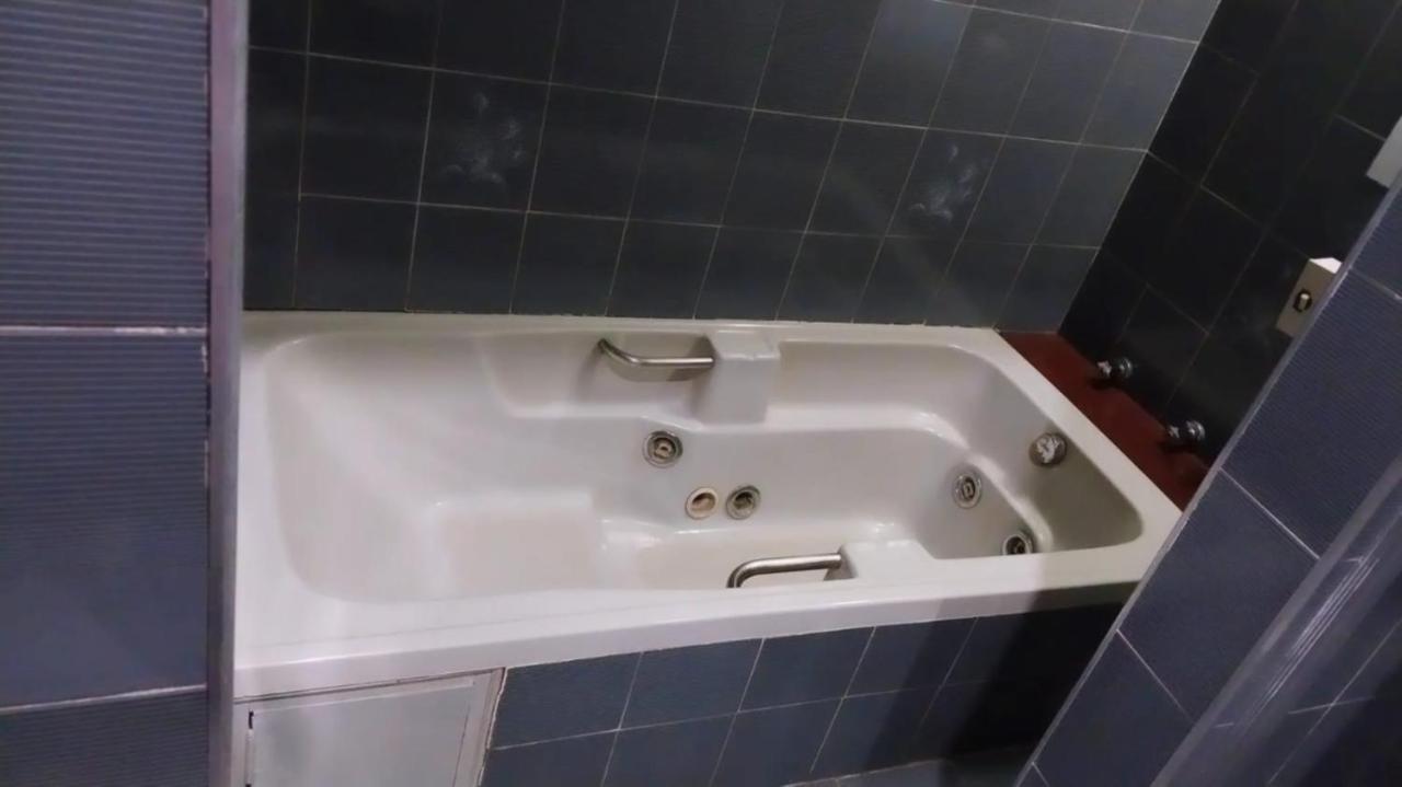 Palace Hotel Jacarezinho エクステリア 写真